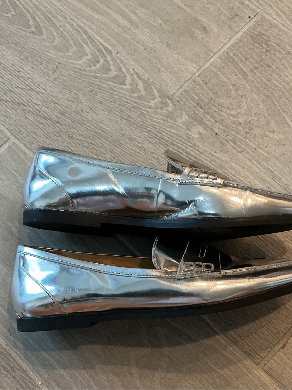 Michael Kors Metallic Silver Women’s Penny Loafers Sz 10M EU41 - Picture 5 of 8